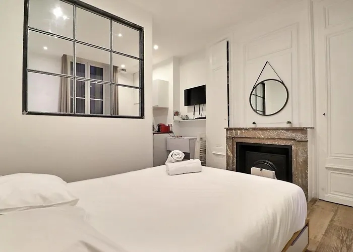 Le Petit Conde - Fully Equipped - 2nd Apartment